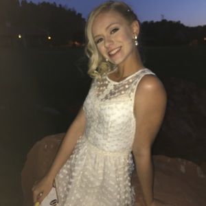 Meet your Posher, Mackenzie